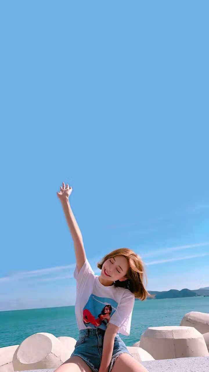 爱游戏娱乐网址-“三叉湖水上救生赛：选手在水中展开与时间赛跑的较量”