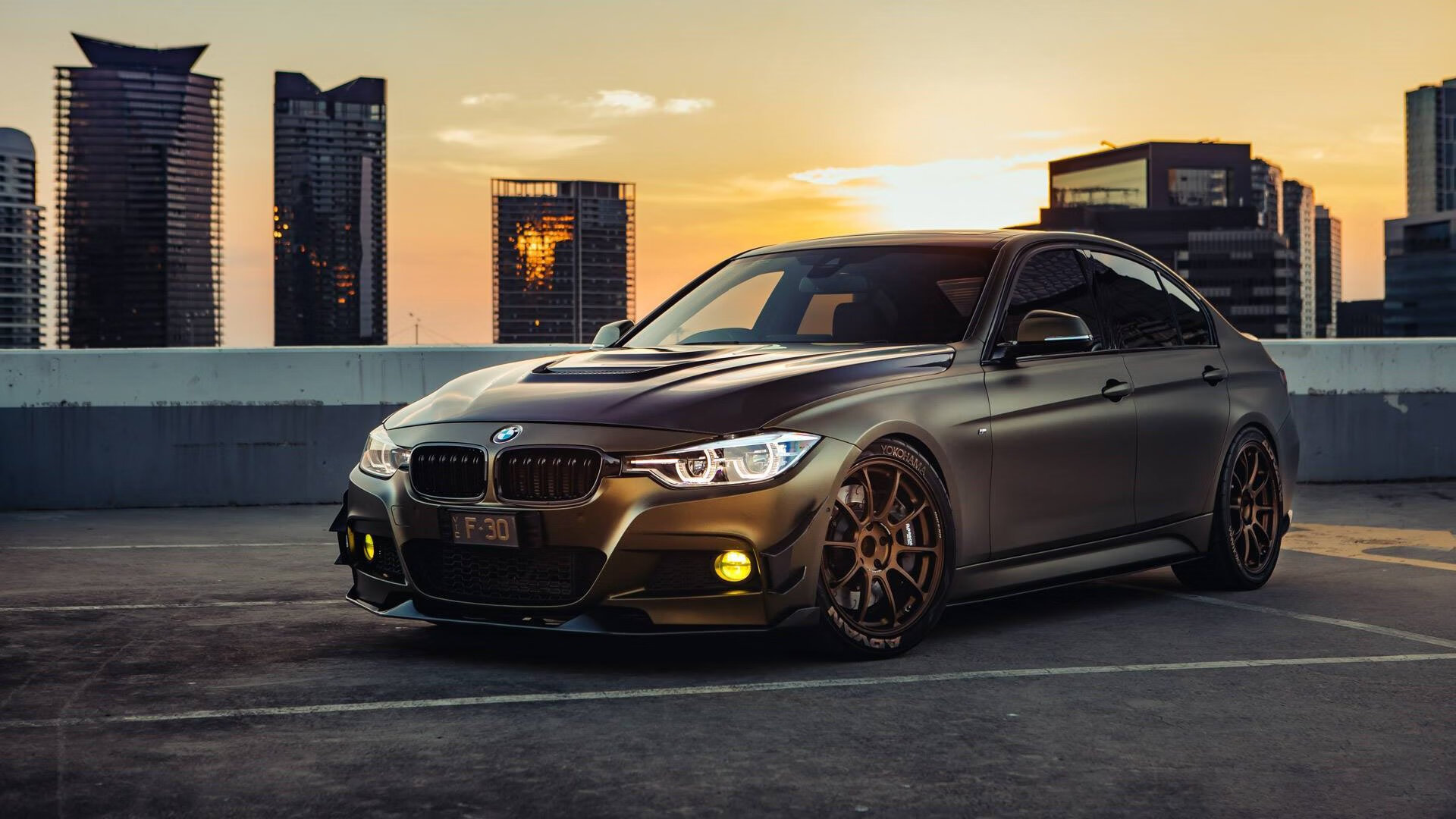 爱游戏体育-五大联赛是否在中场搭配中加入更多防守倾向球员,五大联赛最强中场