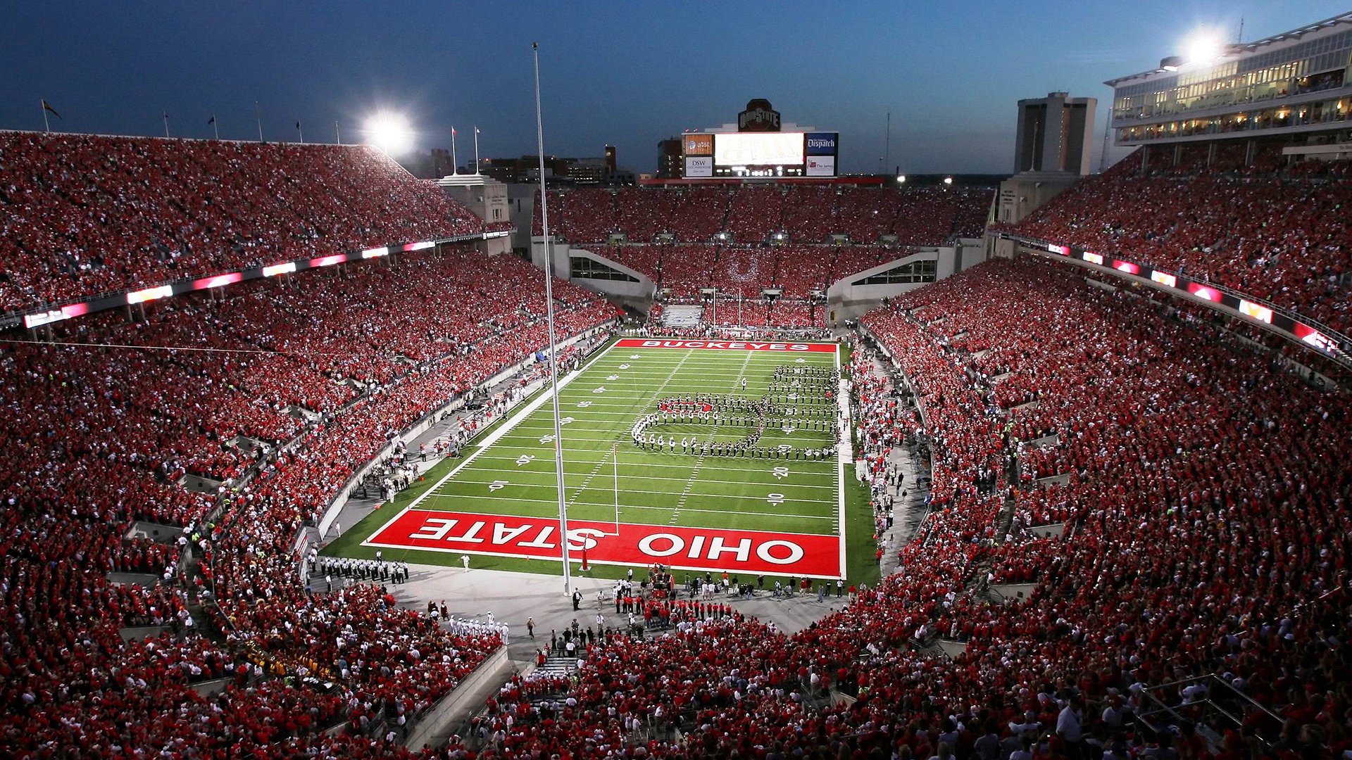 2017年季后赛：库里在对阵马刺的系列赛中累计投中超过20个三分，成为历史最强“投手”之一